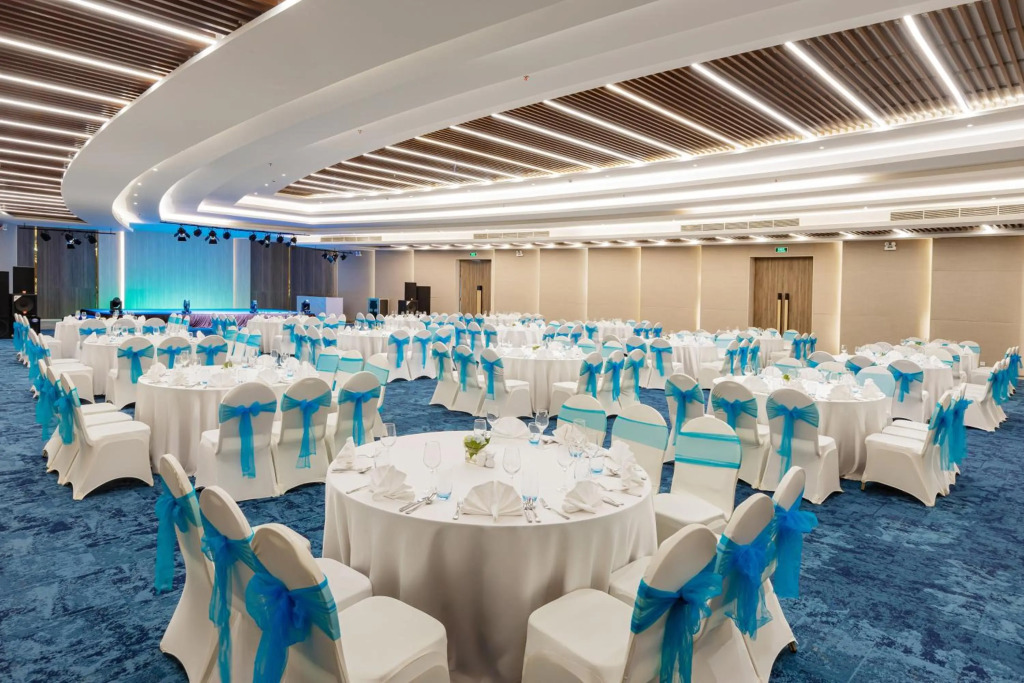 Melia Danang Beach Resort