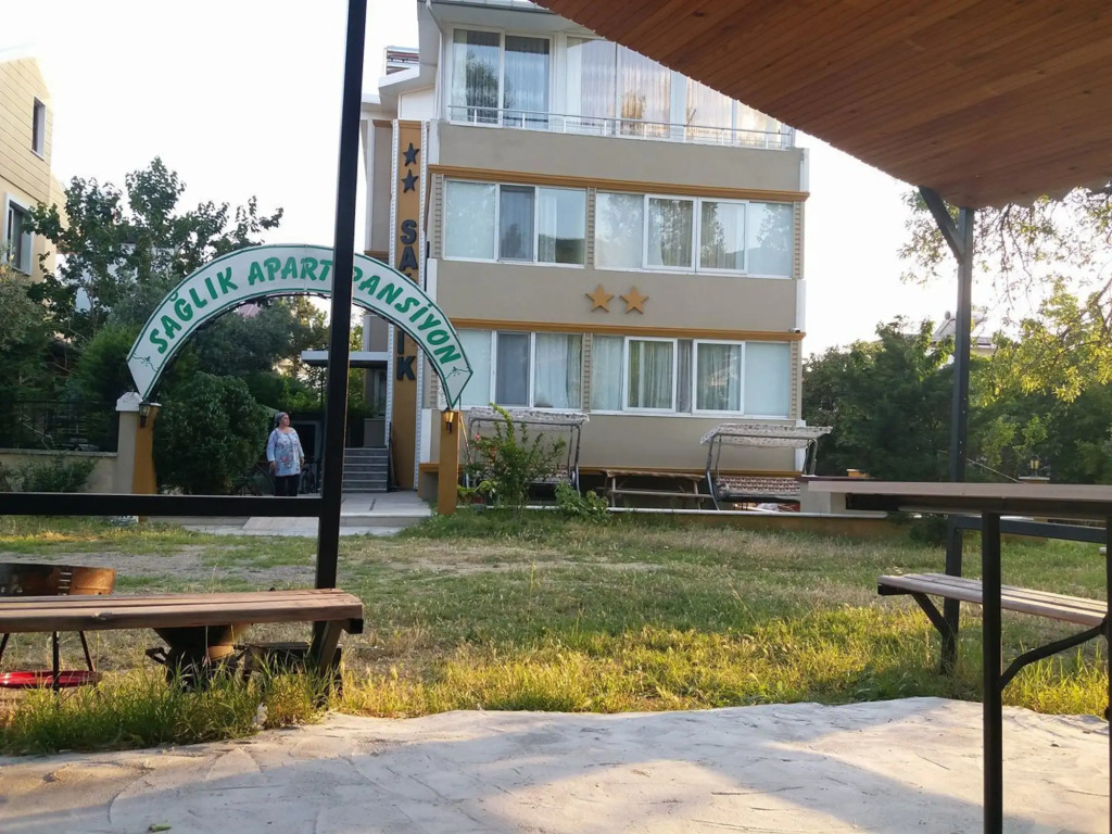 Sağlık Apart Pansiyon