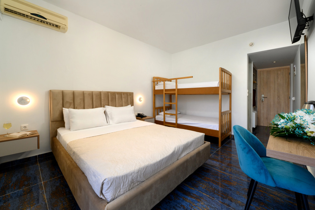 LAGUNA HOLIDAY RESORT