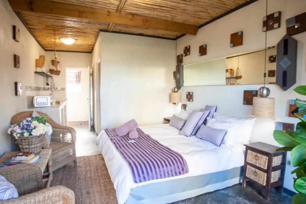 Bedrock Executive Honeymoon En-Suite
