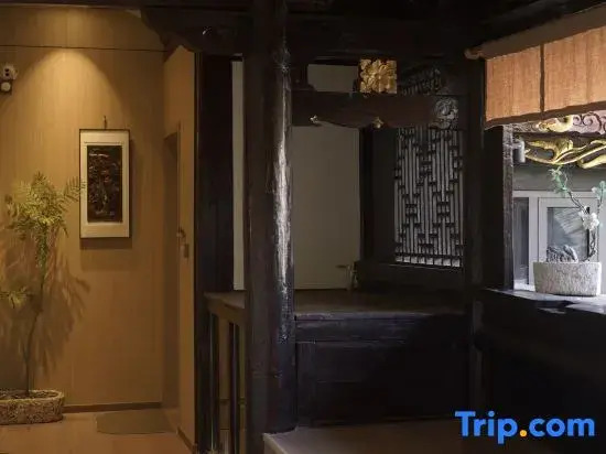 Jinghe North Courtyard (Jianshui Ancient City Small Train Store)
