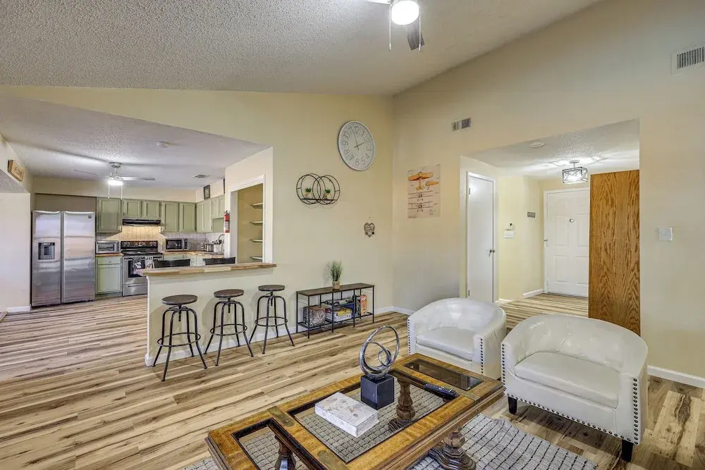 Hot Tub, Pool & Game Room: San Antonio Family Gem