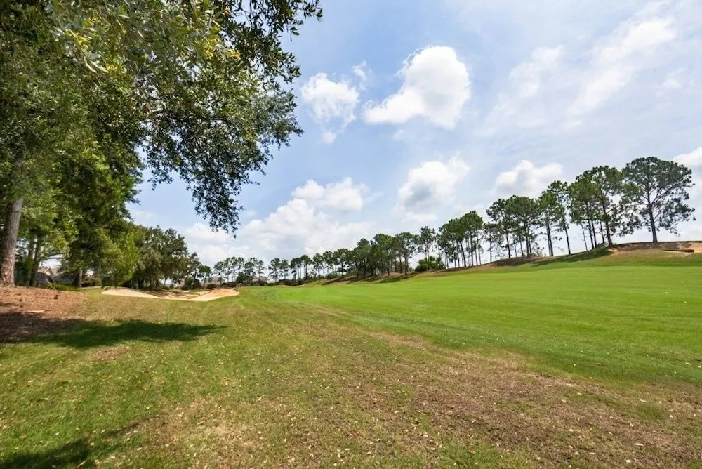 Gated Country Club Private Pool ! 4 Bedroom Home by RedAwning