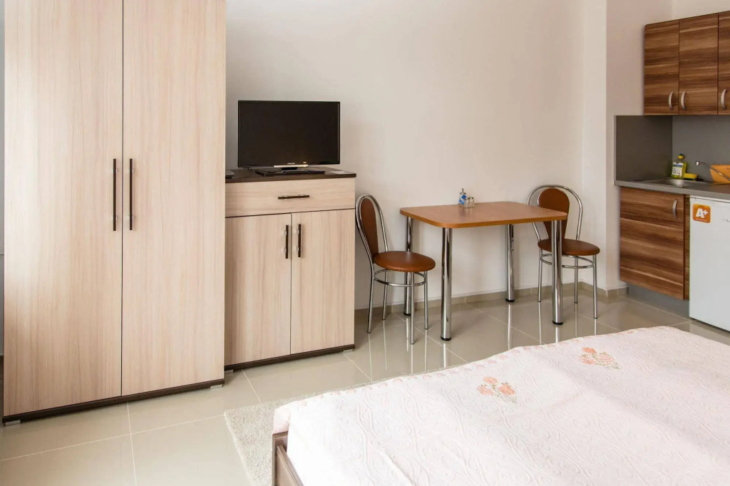 Madonna Apartments