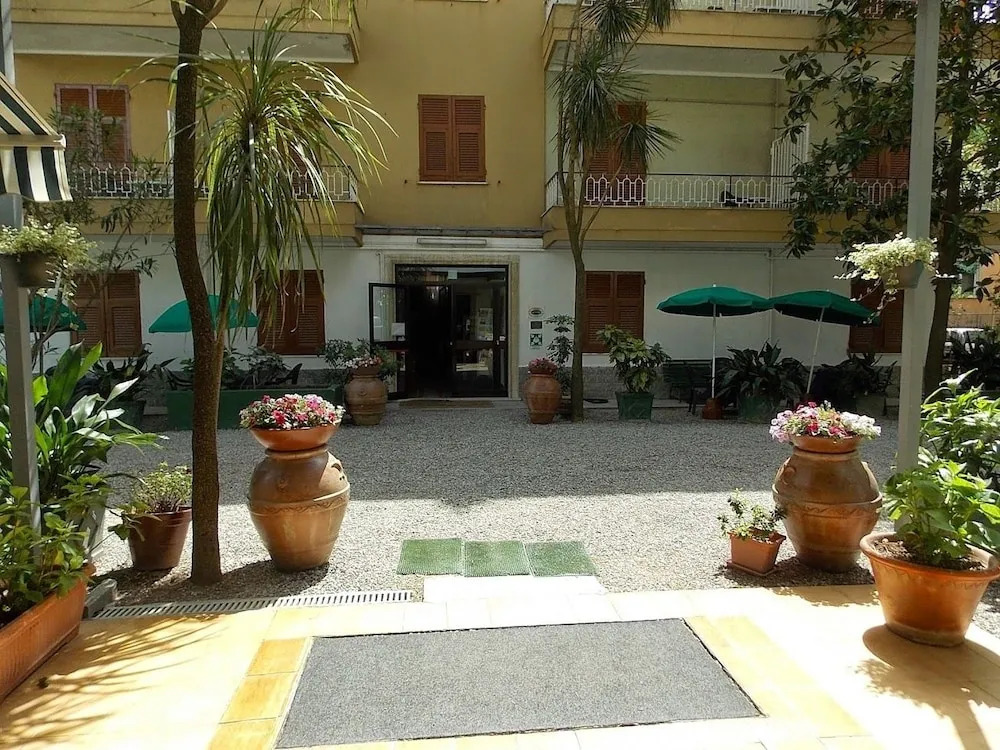 Hotel Arco del Sole