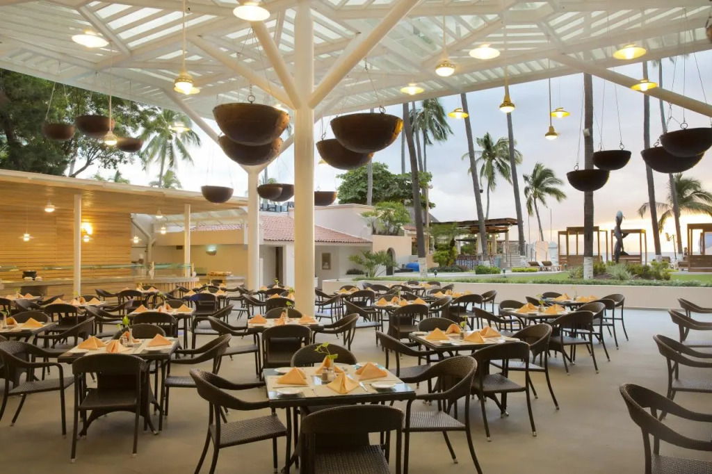 Crown Paradise Golden All Inclusive Resort