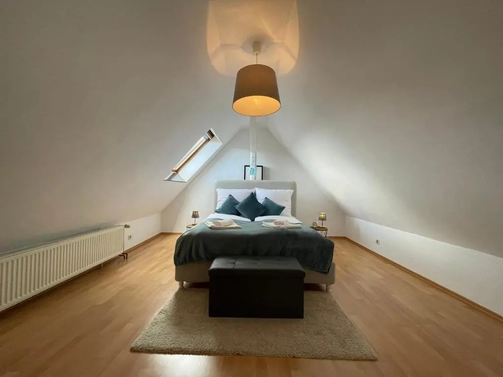 Suite Dilara by NINJA SPACES - 105QM Maisonette, Netflix, Garten, Parkplatz