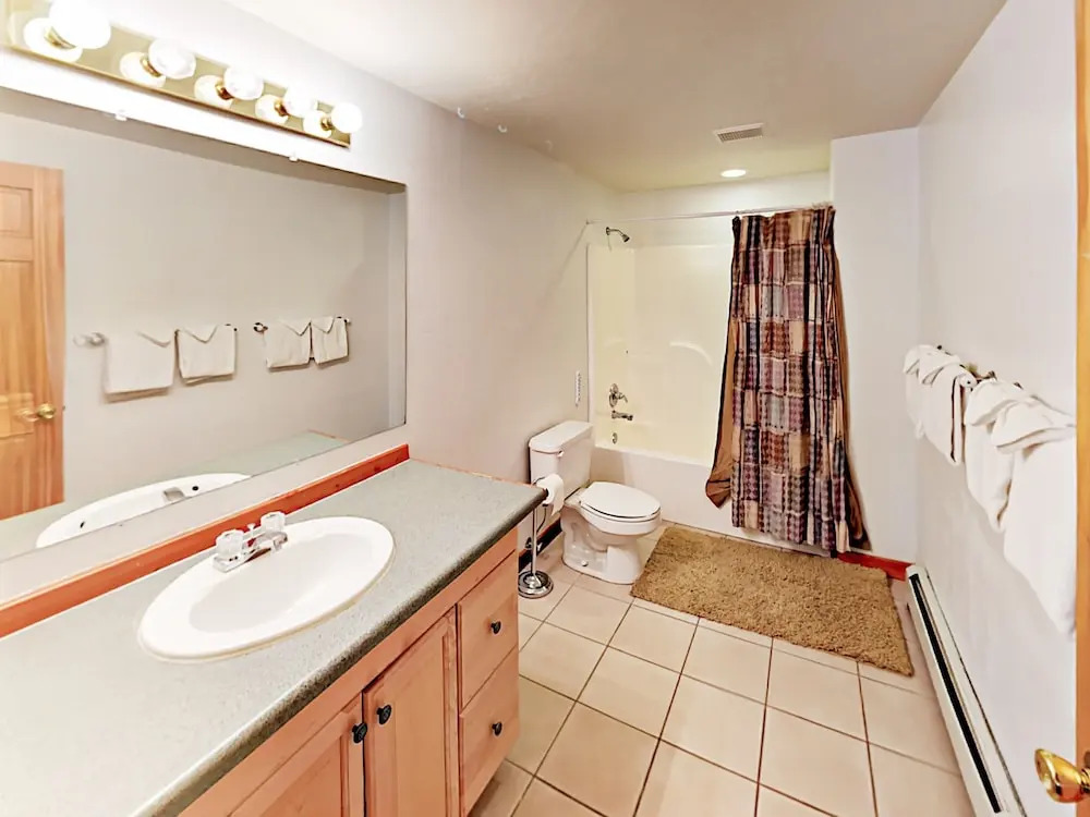 232 Northside Circle Home 12 Bedrooms 8.5 Bathrooms Home