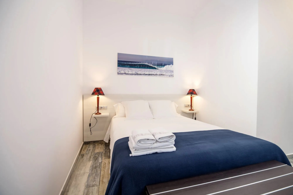 8 Rooms Tarifa