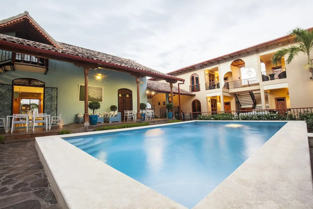 Hotel Plaza Marbella Granada