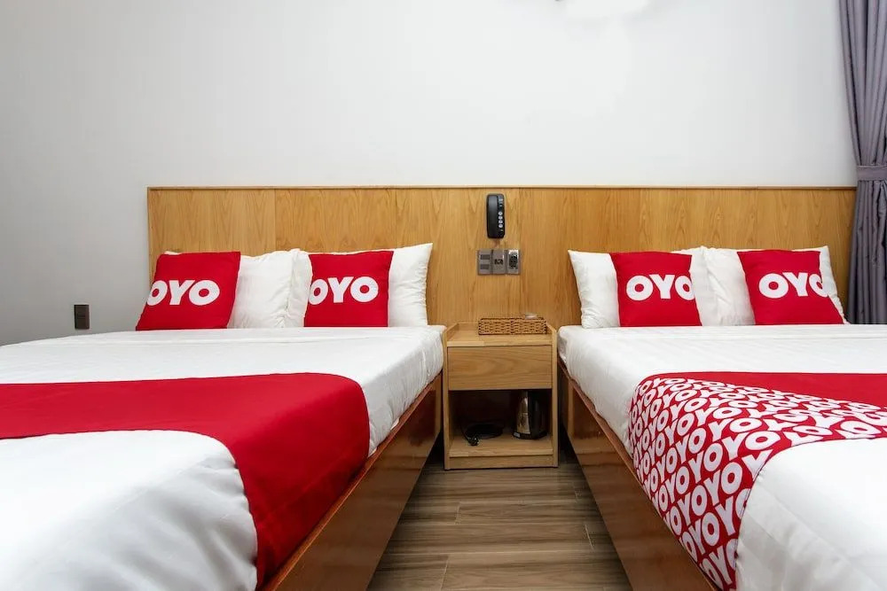 OYO 989 Hoang Anh Hotel
