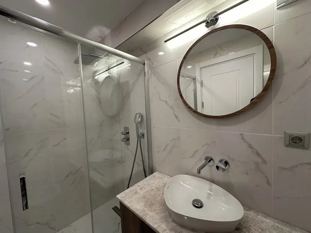 Iris Han Hotel