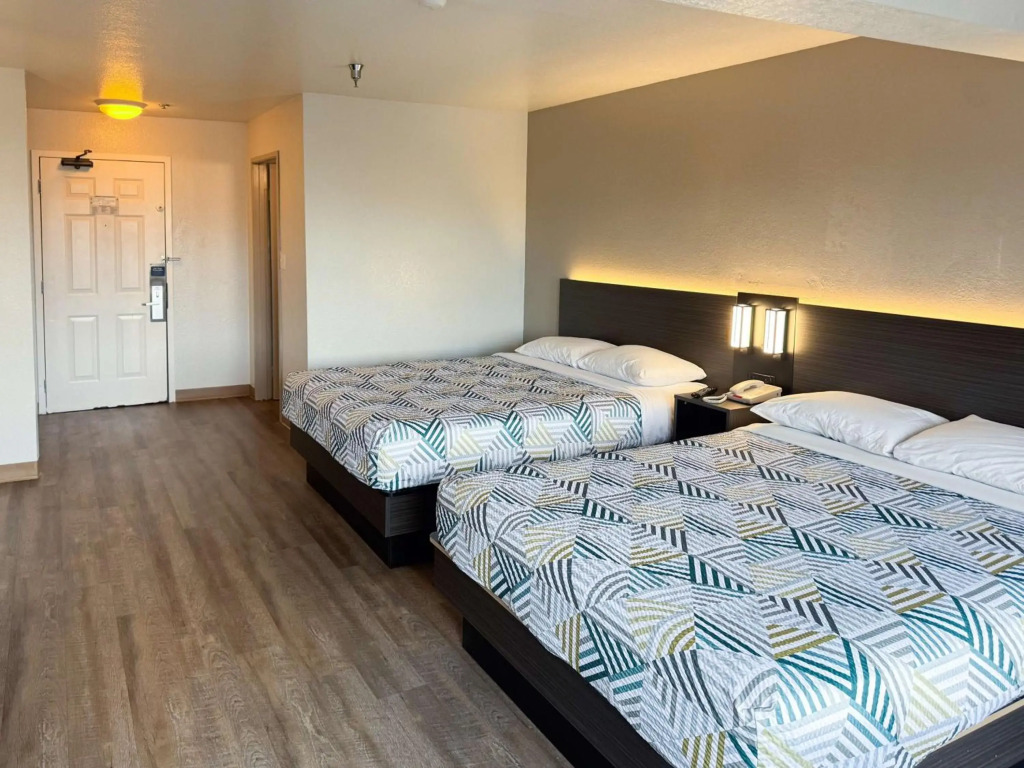 Motel 6-Glenview, IL - Chicago North