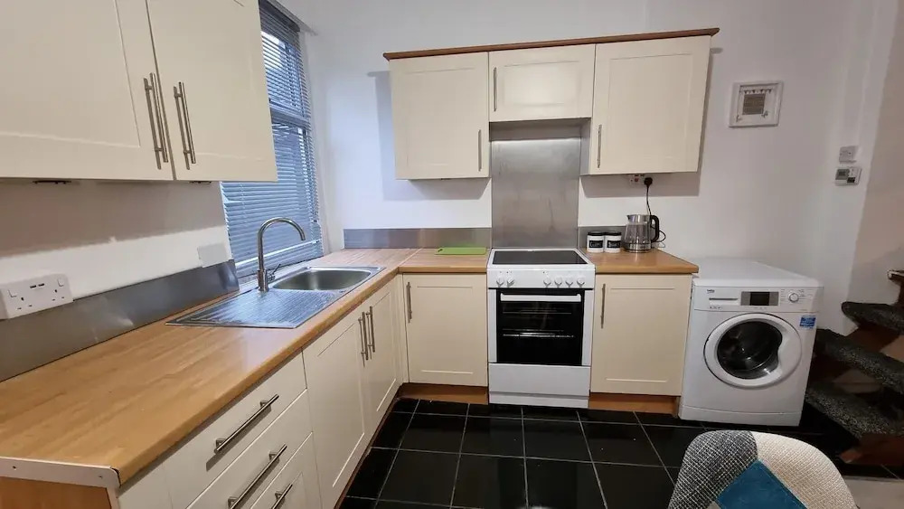Cosy Stay in Stoke on Trent By Villazu