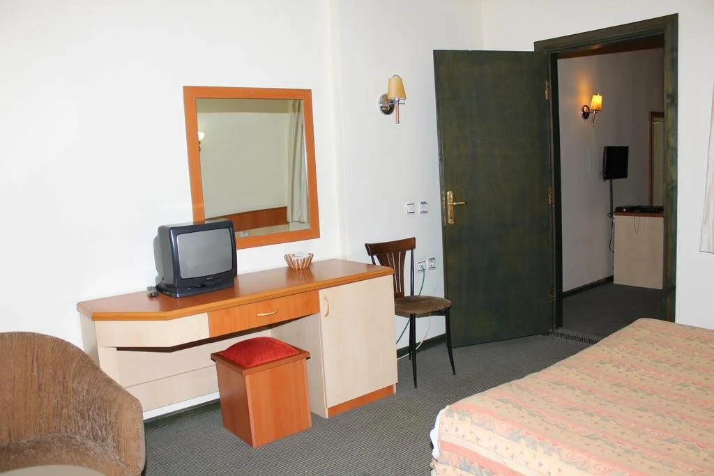 Kasmir Hotel