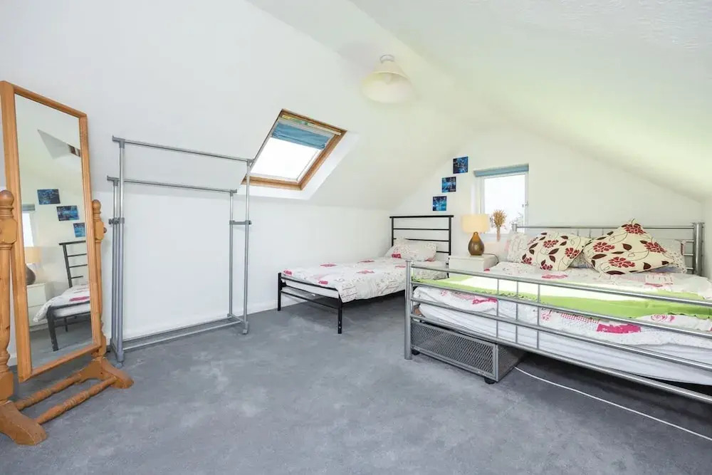 Host Stay Downs Valley House