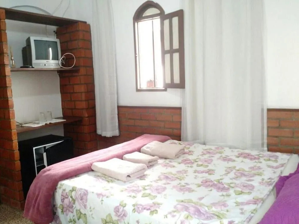 Suítes Tropicana guesthouse