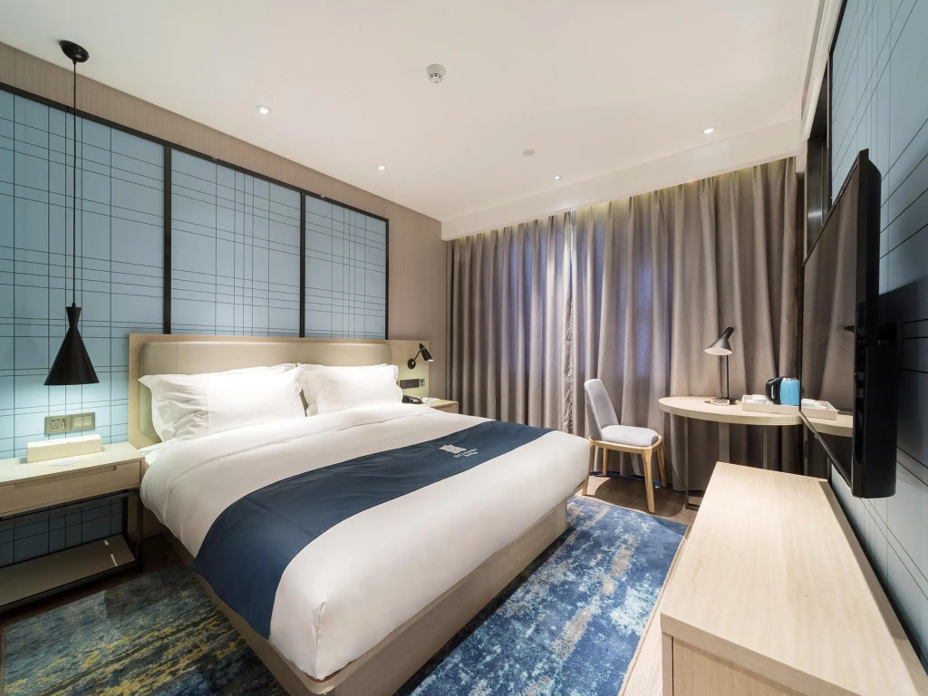 Echarm Hotel Yingshang Wuzhou Wanhui Square