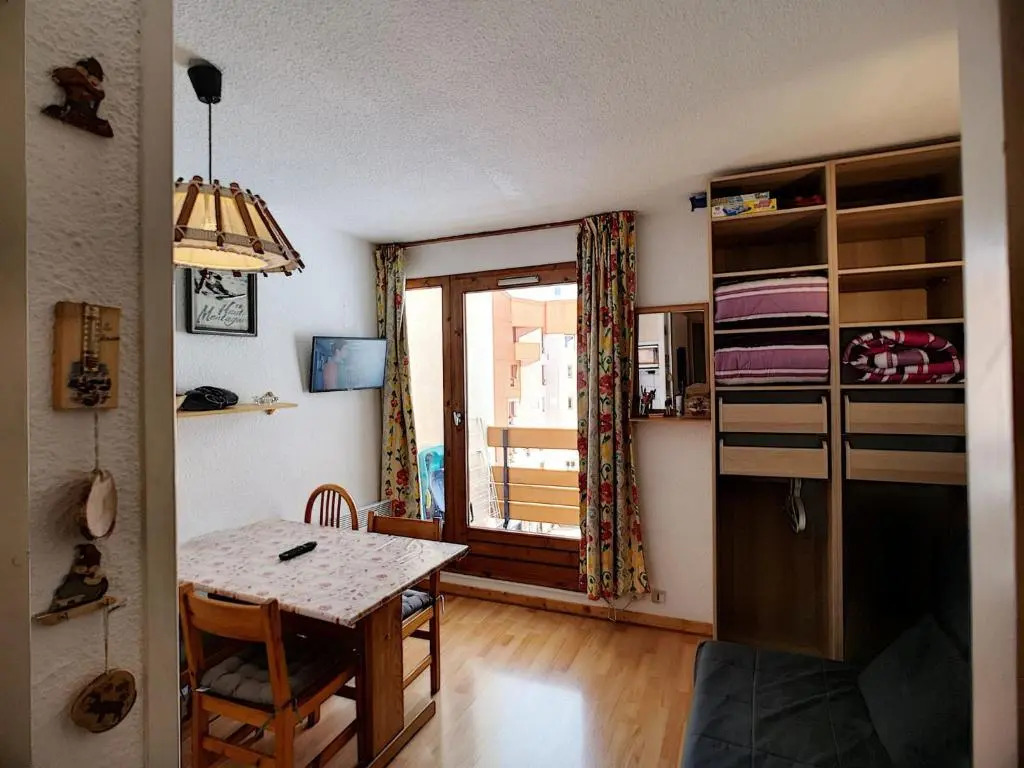 Appartement Les Menuires, 1 pièce, 3 personnes - FR-1-178-305