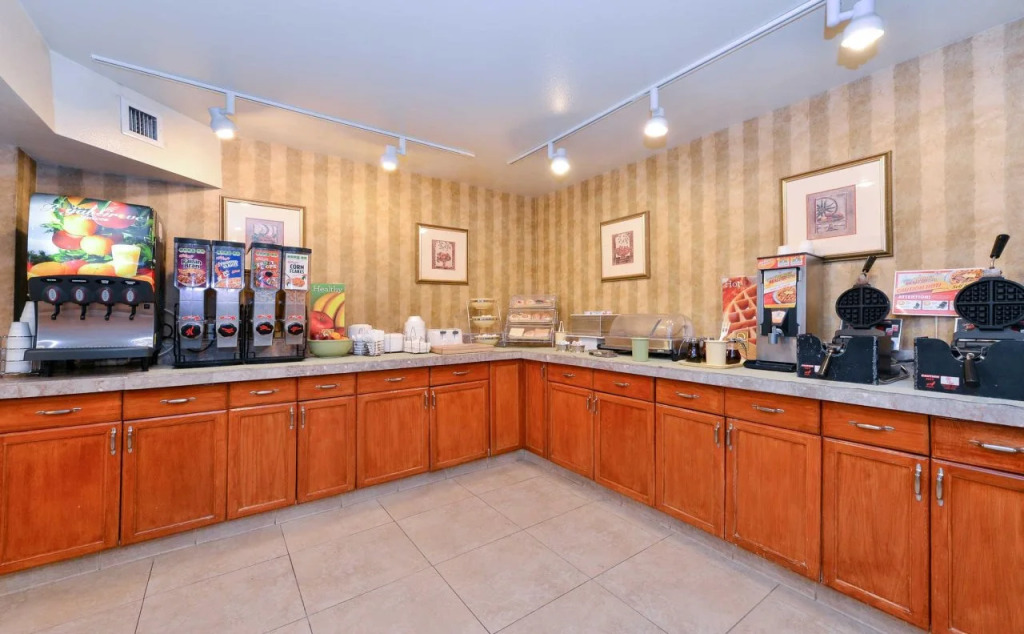 Rodeway Inn & Suites El Cajon San Diego East