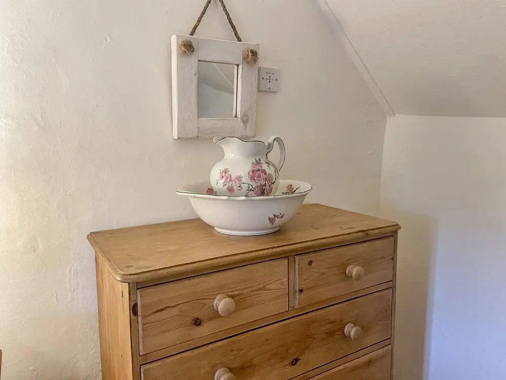 Rose Cottage in Holcombe