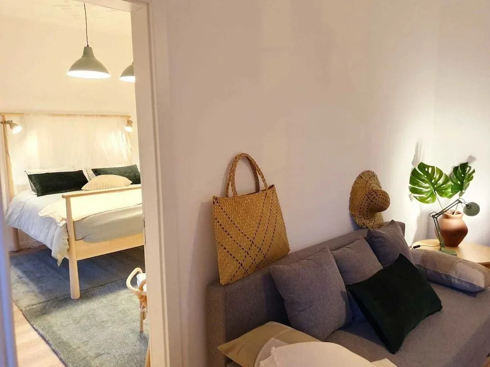 Lisbon Chile Out Rooms By Host-Point