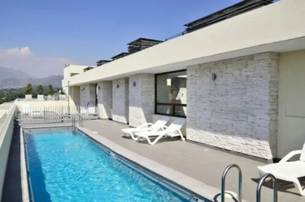 Charming Studio - w/Mountain View, Pool, & Gym