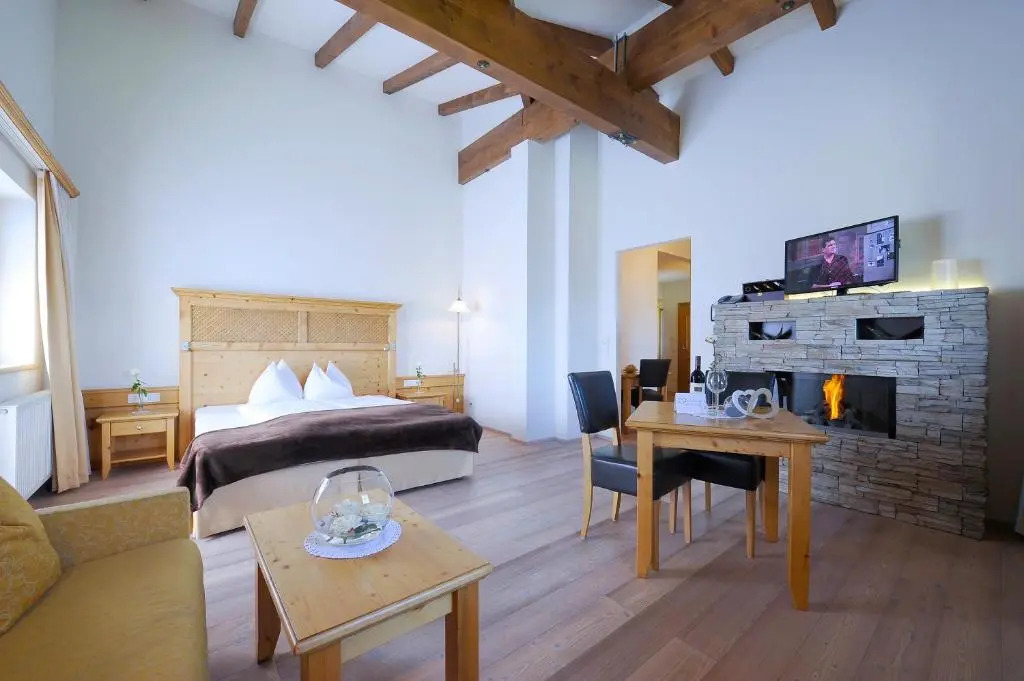 Hotel und Alpen Apartments - Bürglhöh