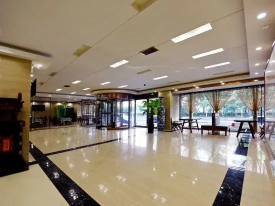 Dandong Dihao Business Hotel (Yalujiang Broken Bridge)