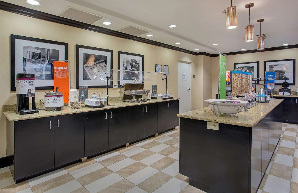 Hampton Inn Covington, GA