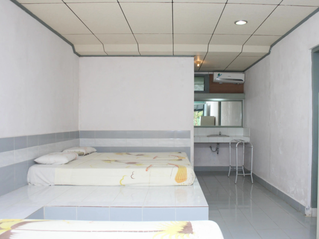 CONDOMINIUM LIPPO PANTAI CARITA