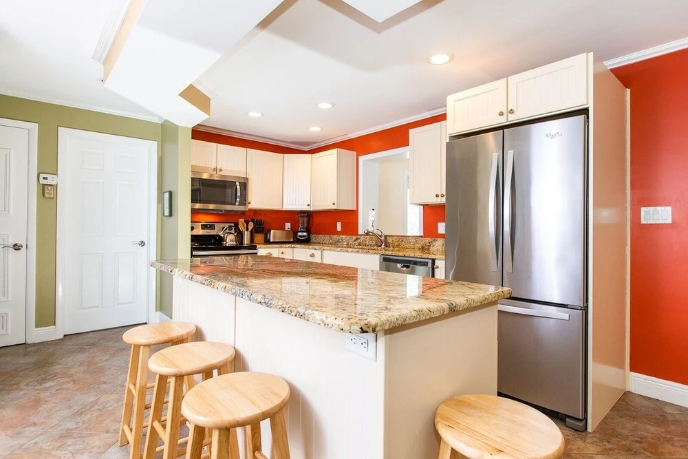 Salty Dog - Dog Friendly Home On Sanibel! 3 Bedroom Home