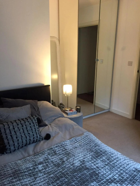 London Dockside Apartment