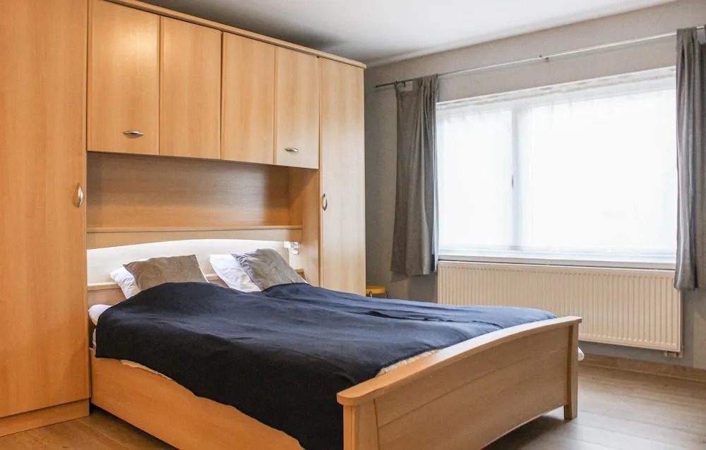 Beautiful Apartment in Oostende With 3 Bedrooms and Wifi