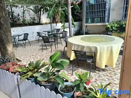 Sanya Fenghuang Xiaoyuan Boutique Homestay (Sanya Phoenix Airport)