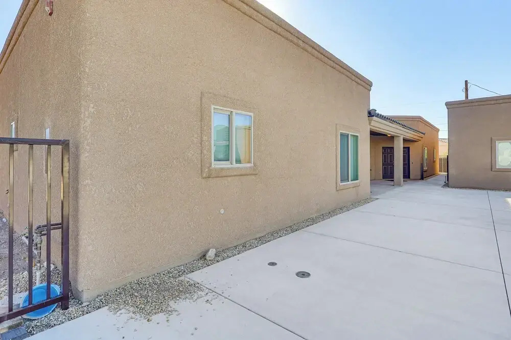 Hike & Explore: Apt 3 Mi to Lake Havasu & Dtwn!