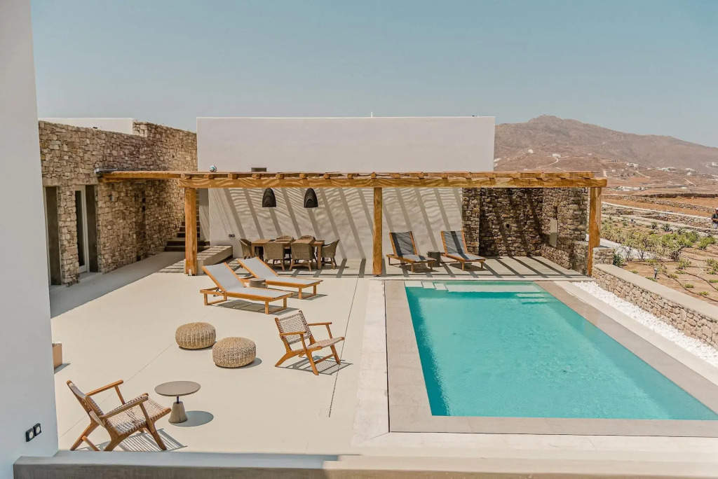 Amarelo Suites
