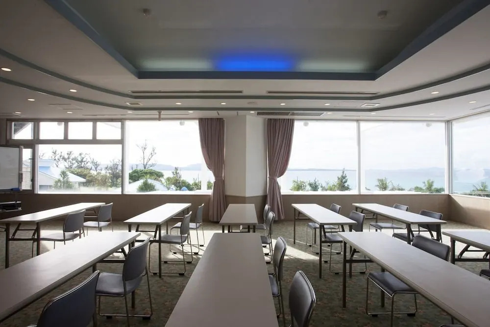 YYY CLUB iE RESORT