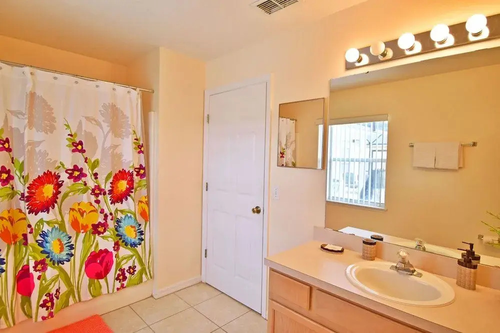 712SW Place In The Sun 5 Br villa by RedAwning