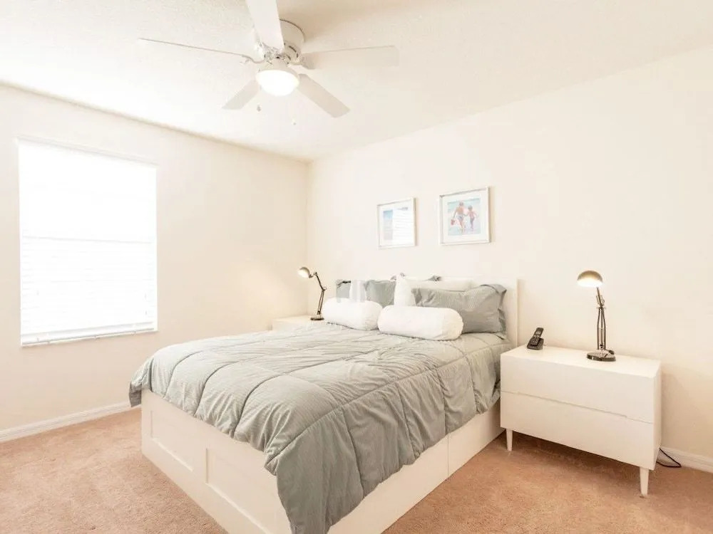 4BVT04LF91 Holiday town vacation home at Bella V by RedAwning