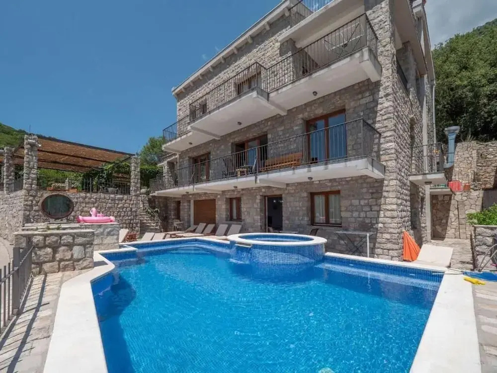 Family Retreat Bozovic
