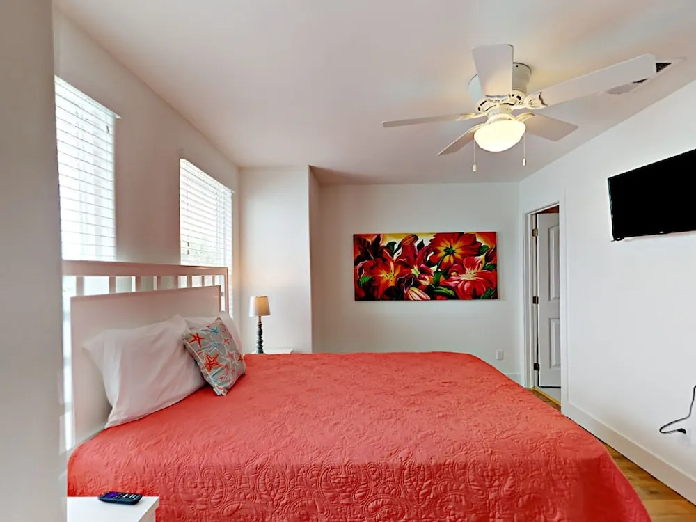 The Commons #402 - Three Bedroom Townhome