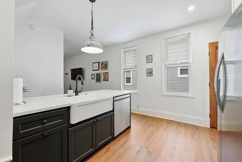 Morrill Modern Retreat Desirable Marion Village!