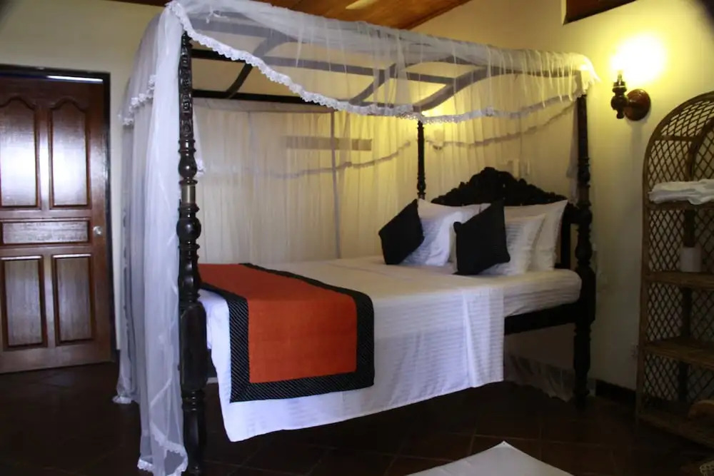 Nu-vin Beach Hotel