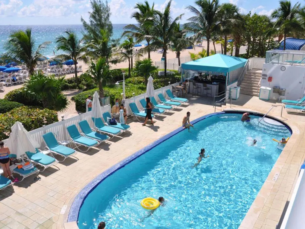 Marenas Resort Sunny Isles 25 Floor Ocean view 1/1