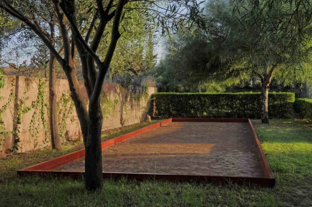 Dar Layyina