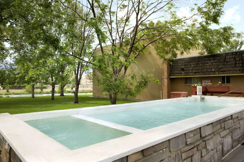 Hot Springs Hotel & Spa