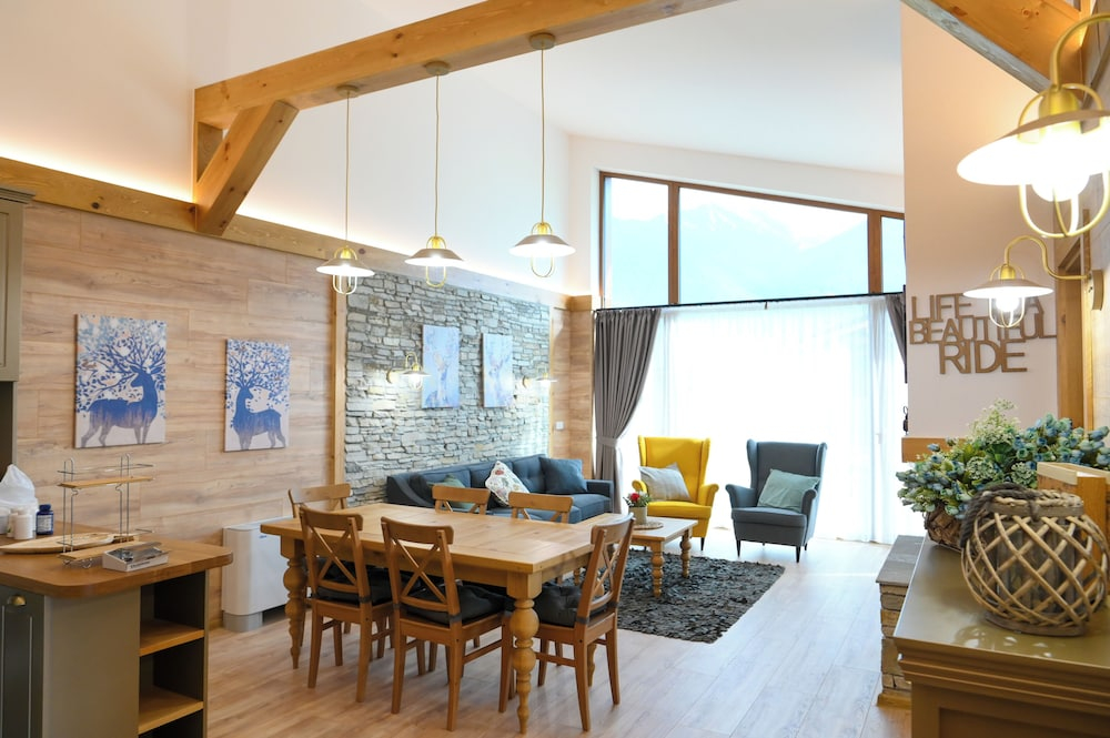 Villa Letizia & Raphael w Jacuzzi near Pirin Golf Resort