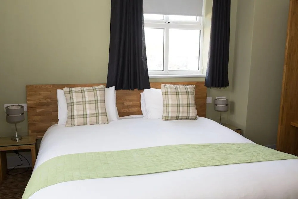 The Valley Hotel