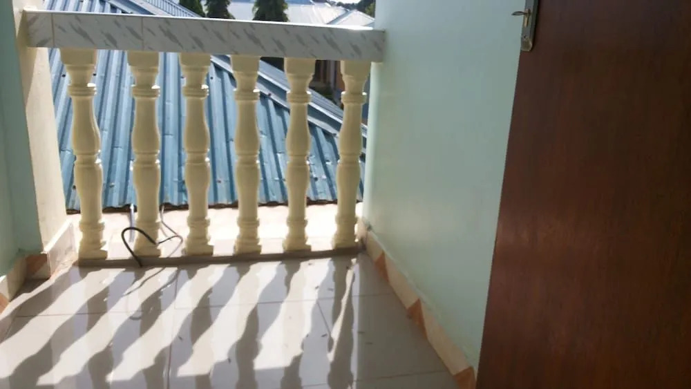 Lira Tasha Hotel